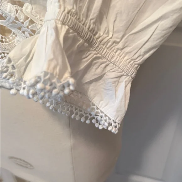 NWT - Free People White Crochet Lace V-Neck Blouse (sz - med) - Picture 4 of 7